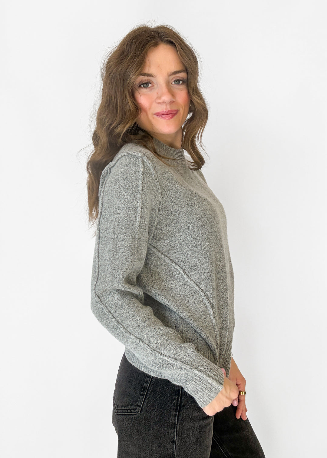 Mallory Pullover - Grey